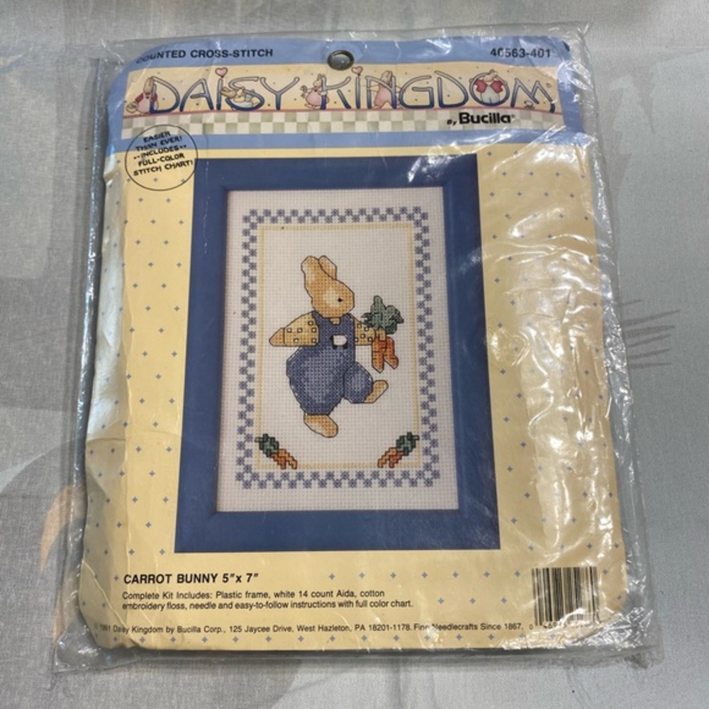Bucilla, Daisy Kingdom, Counted cross, stitch, Carrot Bunny. 5x7. Vintage‎